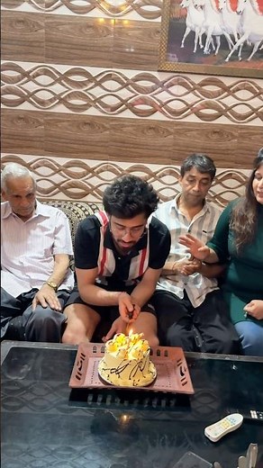 Bhai Ka Birthday #minivlog #birthdaycelebration #birthday #birthdaycake #birthdaysong