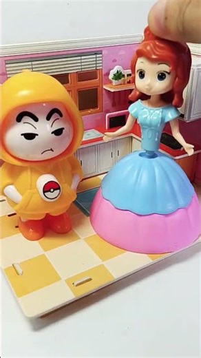 Funny Shinchan Love Twin Disney Princess! 🤯😵‍💫😱 #trend #viral #shorts #funny #shortvideo