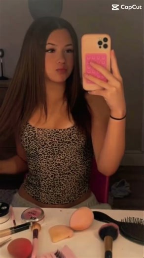 Boy it’s getting colder swim✌🏾🫶🏽✌🏾