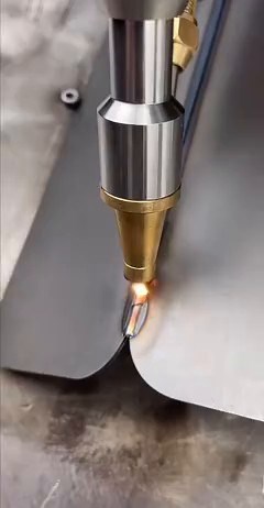 2.5K views · 21 reactions | Laser welding enables precise metal joining for modern manufacturing. This guide examines its operational principles and typical uses across industries, from automotive to electronics production. | MiraThrive | Facebook