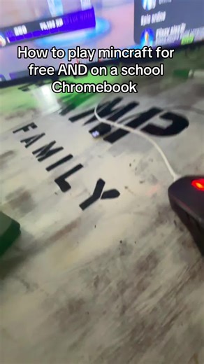 Xylofnx (@xyloxtech)’s video of How To Play Minecraft