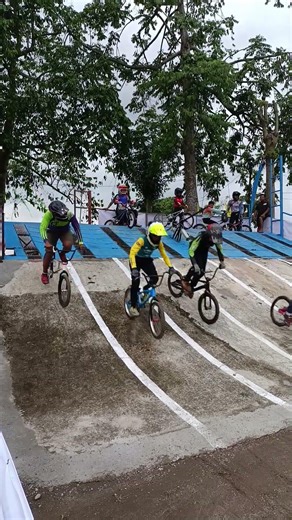 GATE START PRACTICE SIRKUIT GGMM BMX ACADEMY BLITAR BALAP SEPEDA RACING SUPERCROSS ATLET PEMBALAP