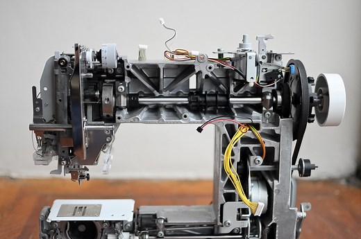How does a sewing machine work? | HobbyCouture