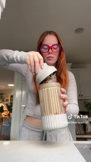 CHOCOLATE CHERRY SMOOTHIE | erewhon smoothie