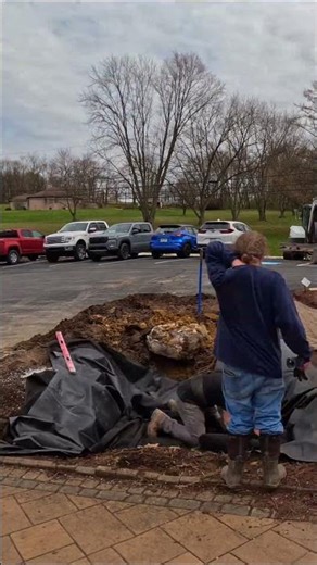 New Waterfall Display at a Local Garden Center [Part 1] #waterfall #construction #garden #nature