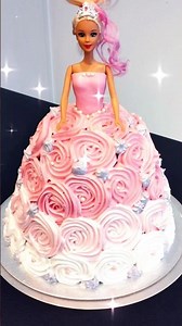 #barbietorte #barbietorte #cake #cakedecorating #torten