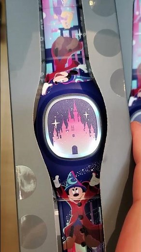 Sorcerer Mickey MagicBand+ Theme Showcase | Sorcerer Mickey | Walt Disney World | Fantasia