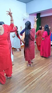 11K views · 128 reactions | Chamma chamma..❣️❣️ #fbreelsfypシ゚viral #viral #dance #trendingreels #ladies #chammachamma | Sawan dance academy | Facebook