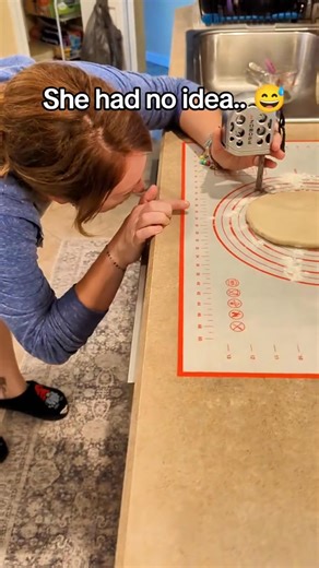 This thing can adjust up to 3/8" thick!  #adjustablerollingpin #rollingpin #stainlesssteelrollingpin #doughroller | Exhibitionk.com | Facebook