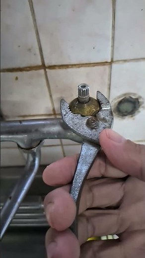 水道パッキン取り替え 水漏れがするので、パッキン取り替え