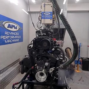 Really strong 400ci SBC cranking out 700hp on only 5 psi and pump fuel #builtbyapm #dartblock #ironheads #compcams #msdignition #weiandsupercharger #scatcrankshafts #cppistons #cpbulletpistons #400ci #sbc #chevrolet #pumpgas #superflowdyno #advancedperformancemachining #cheverolet #smallblockchevy #chevy | Advanced Performance Machining