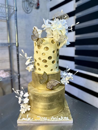 Overcoming Cake Delivery Challenges: A Story of Resilience