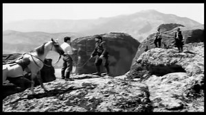 Το Χωμα βαφτηκε Κοκκινο - Νικος Κουρκουλος & Αγγελος Αντωνοπουλος. | Φωτογραφιες Ελληνικων Ταινιων.