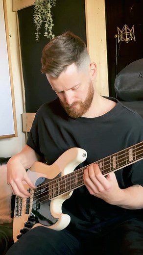 Ultimate Online Bass School | Willie Weeks’ solo on ‘Everything Is Everything’ from Donny Hathaway’s live album is undeniably one of the greatest bass solos of all time.... | Instagram