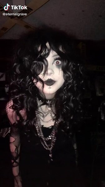 Gothic Fashion Inspiration: Dark Aesthetic Lookbook