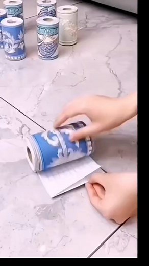 592K views · 4.5K reactions | Boarder sticker (lining) #wallstickers #homedecors #homeimprovement #Diydecor #interiordesign #wallart #homeinspiration #decorideas #roomakeover #walldecor #decorthrends #homedecor | Wallpaper designs | Facebook