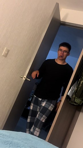 Se va caminado en pijama sexi jajajajaja 😂 #parati #viraltiktok #humor