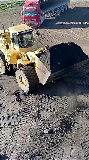 Cat 994 Wheel Loader Loads The Truck!
