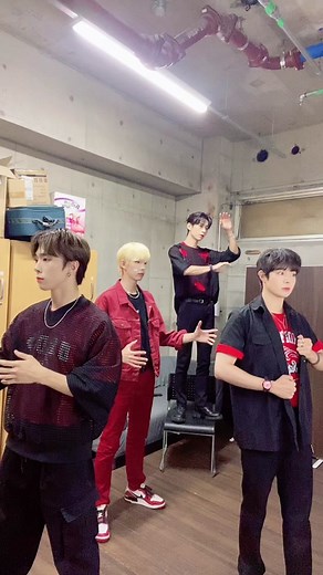 mannequin😄 #touchmybody #touchmybodychallenged #fyp #dance #tiktok #reels #triger