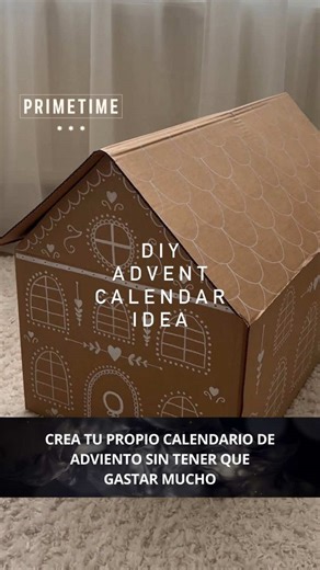 Si este año has estado buscando un calendario de adviento que realmente se ajuste a tu estilo y a tu presupuesto, pero ninguna opción te convence, tenemos una alternativa creativa que puedes hacer con tus propias manos. 🎄✨ En Primetime descubrimos una manera sencilla y personalizada de preparar tu propio calendario de adviento utilizando materiales que probablemente ya tienes en casa. Es una excelente opción para añadir un toque único a la temporada navideña, mientras organizas pequeños detalle