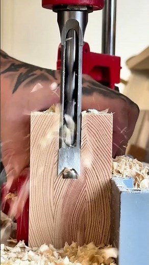 How the chisel mortiser works ✅