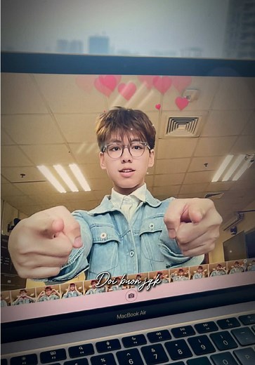 Đời buồn thì làm tí JQK 😿😋