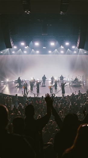 Only Jesus is worthy 🙌 What a powerful time of worship we’re having with our friends @brianjohnsonm & @jennjohnson20 leading this weekend! Visit the Gateway Church website (link in profile) for service times and locations and come join us on Sunday, or watch live online if you can’t make it in person! | Gateway Worship
