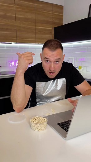 #прикол #приколы #юмор #смешно #смех #шутка #пранк #пранки #вайн #вайны #ору #ржака #хасмут #комедия #husmut #comedy #humor #joke #prank