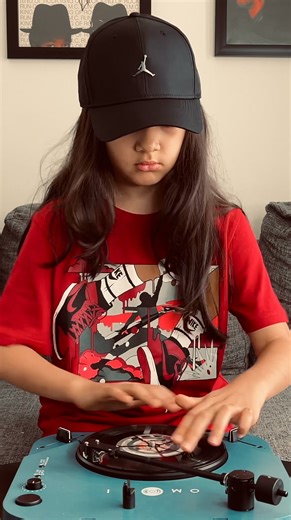 1.4M views · 38K reactions | Throwback scratch video  My scratch lessons! Learn how to scratch with me! https://nas.io/teamdjmichelle/products/bpim FOLLOW ME ON SOCIAL MEDIA: https://www.instagram.com/iamdjmichelle/ https://www.tiktok.com/@iamdjmichelle? https://www.mixcloud.com/iamdjmichelle/ https://soundcloud.com/iamdjmichelle https://www.threads.net/@iamdjmichelle https://www.youtube.com/@iamdjmichelle | Dj Michelle | Facebook