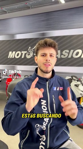 BMW F 900 XR vs Ducati Multistrada V2 Comparison