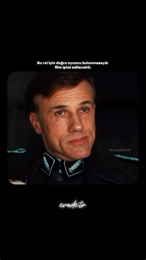 EVADE TR on Instagram: "Albay Hans Landa, 2009 yılı yapımı, Quentin Tarantino filmi olan Soysuzlar Çetesi adlı filmin ana antagonistidir. Alman-Avusturyalı aktör Christoph Waltz tarafından canlandırılmıştır. Waltz, bu performansından dolayı, En İyi Yardımcı Erkek Oyuncu Akademi Ödülünü kazandı. . . . . . . . . İçeriklerin devamı için beni takip edebilirsiniz . . . . . . . . ."