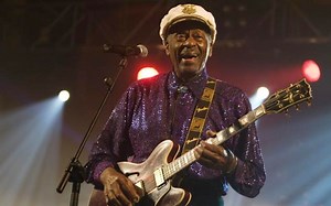 Rock 'n' roll pioneer Chuck Berry dies at 90
