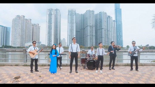 4.7M views · 127K reactions | Đã lâu rồi 3 Cha con mới lại cùng hát với nhau 1 ca khúc . Mời cả nhà cùng thưởng thức bài Chuyến Tàu Hoàng Hôn Trình bày : HVT - Quốc Linh - Quỳnh Nhi Sáng tác : Minh Kỳ - Hoài Linh Cả nhà muốn nghe lại nhìu lần xin nhấp link phía dưới nhé và đừng quên chia sẽ dùm Trung nha ..Xin cảm ơn rat nhiu .  https://youtu.be/a-l0sZoaqys | Hồ Việt Trung | Facebook