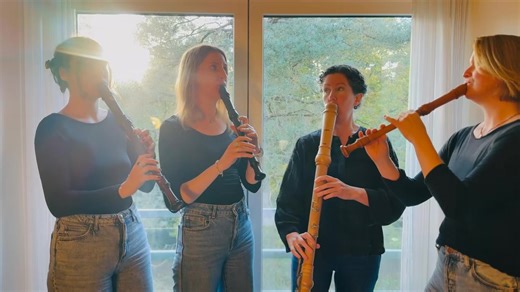 ✨Woodpeckers Advent Calendar 17 December🌟✨ Today’s advent window opens to a much-loved Norwegian Christmas song: Det lyser i stille grender ✨ With lyrics by Jacob Sande (1940) and music by Sigvald Tveit, this carol paints a picture of small lights glowing in the darkness 🕯️ a scene many of us recognise during the Scandinavian December. 🕯️❄️ Happy December 17th! 🎄💫 ✨ Thanks for listening and for sharing Advent with us! ✨ Please follow and like our page for a daily dose of musical Christmas c