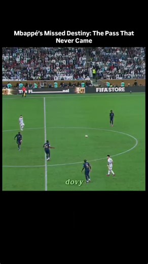 BenchCode 🏆 Sports | News | Reels on Instagram: "What if Randal Kolo Muani had laid that final ball to Kylian Mbappé in the closing seconds of the 2022 World Cup final? 🤔 After trailing 2–0 and limping through much of the match, France – rejuvenated by Kolo Muani’s introduction – ignited a comeback through Mbappé’s brace, then his extra-time penalty to complete a historic final hat-trick. Then came the 123rd-minute moment: a loose ball at the edge of the box found Kolo Muani a simple pass to M