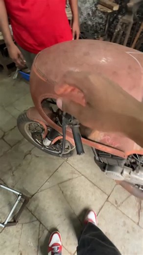 Piyush Kotamraju on Instagram: "Who doesn't love a Café Racer custom build on a retro jap bike? @nio.endo from @bigmedia.realty surely does!"