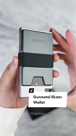 Ekster’s new Gunmetal color for their aluminum card holder wallet! Link and discount in bio 👌 #ekster #eksterwallets #wallet #cardholder #unboxing #wallets #metalwallet