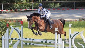 Serie Sportscheine – hier: Reiten – Abzeichen sind die Lizenz zum Springen - Frankenpost