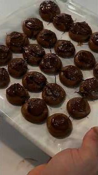 25 protein balls for preworkout or a snack
