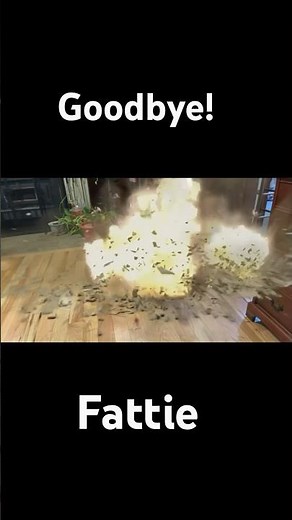 Exploding Dog #dog #doglover #dogs #comedy #comedyshorts #pinkfloyd #memes #meme