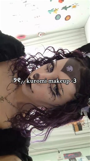 leah ^-^ on Instagram: "kuromi makeup look ⪩⪨ !! >:3 ♡♡♡♡ #makeup #kuromi #sanrio #kuromimakeup #kuromicore #kuromiandmymelody #kuromisanrio #makeuptut #makeuptutorial #sanriomakeup #makeuplook #makeupartist #creativeeyelook #eyeliner"