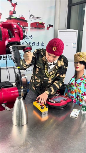 #industrial #factory #six_axes #borunte_robots_jack #robot #automatic #borunte #robots #mechanic