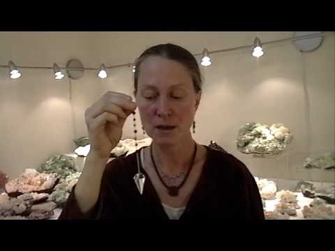 Quartz Crystal Pendulum - How to use a pendulum