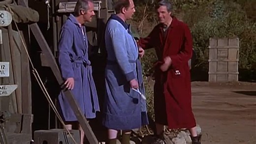 MASH S09E03 - Cementing Relationships