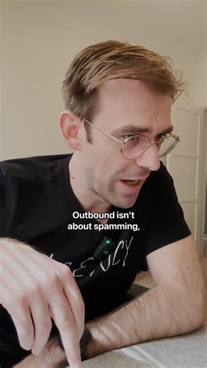 Jamie • Business of Freelance on Instagram: "Outbound isn’t pitching. It’s showing up. The goal isn’t the sale (yet). The goal is a real conversation. Show up where the right people already are. Add value. Be curious. Be human. Best case? They hire you. Worst case? You just made an ally in the industry... someone who remembers you, recommends you, and advocates for you when opportunities pop up. O utbound done right doesn’t feel like selling. It feels like making friends… strategically."