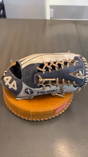 44 Pro Modified Trapeze came in for a full relace. Swapped in camel laces to match the originals, and it turned out really clean. Back to looking just the way it should. | One6 BallGloves | Facebook