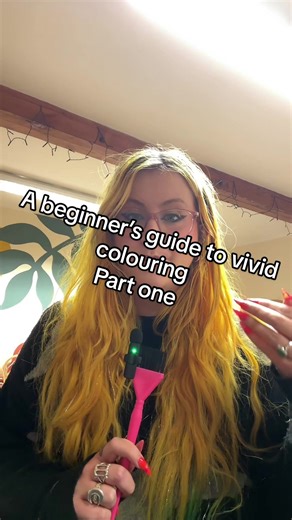 A beginners guide to vivid colouring part one! Sorry about the mic glitches I’m learning as I go and I’m excited to carry on with this series and answer questions I get often about vivid colouring 🖤 #vivideducation #vividhairstylist
