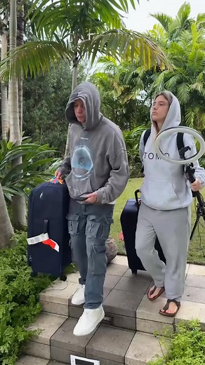 3M views · 58K reactions | When Tiktok came back / When Tiktok came back  | Lele Pons | Facebook