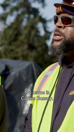 From the Navy to the #Union, Carliss Bussey proves that service never stops, it just changes worksites. On this #VeteransDay and #RemembranceDay, we honor all who served and continue to serve by building North America strong. #BuiltByUs #LIUNA #storytime . . . . . . #unionproud #talktuesday #unionstories #unionlife #Union #1u #BlueCollar #unionjobs #Construction #tradesman #unionmoney #unionstrong #uniongang #uniontok #unionize #laborersrising #bluecollarboys #bluecollarlife #bluecollarbabe #blu