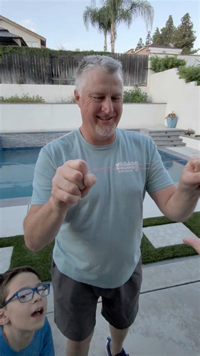 What the HECK?!! Just dropped this quick rubber band magic short with a client and HOLY crap – their minds were straight-up BLOWN! 😱🔥 Watched their jaws hit the floor as the bands linked, unlinked, and vanished right in front of them. That’s the exact reaction I live for every time I perform close-up magic. If you’re planning a corporate event, wedding, private party, trade show, or just want to wow your guests in Anaheim, Orange County, LA or anywhere nearby, I’m your guy for strolling magic,